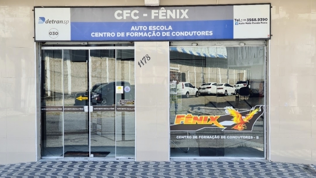 Fachada do CFC Fênix